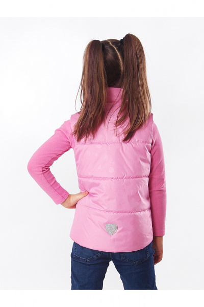 Демисезонный утепленный жилет для девочки с шевроном и рельефами АРТУС 23С88-Р57 розовая_бегония - фото 7
