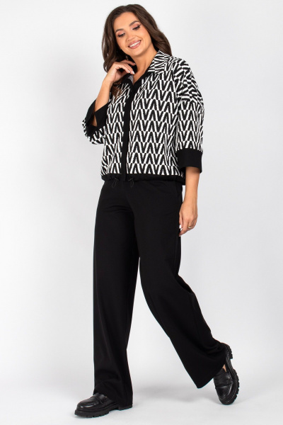 Костюм жакет и брюки прямого силуэта из ткани VIZAVI 812 черно-белый - фото 4