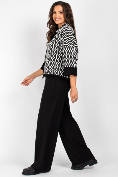 Костюм жакет и брюки прямого силуэта из ткани VIZAVI 812 черно-белый - фото 2