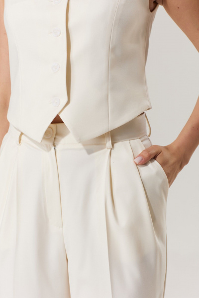 Классические брюки зауженные с высокой посадкой T.N.D М310 молоко - фото 4