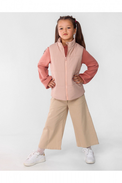 Демисезонный утепленный жилет для девочки с воротником-стойкой АРТУС 23С79-Р57 темная_пудра - фото 2