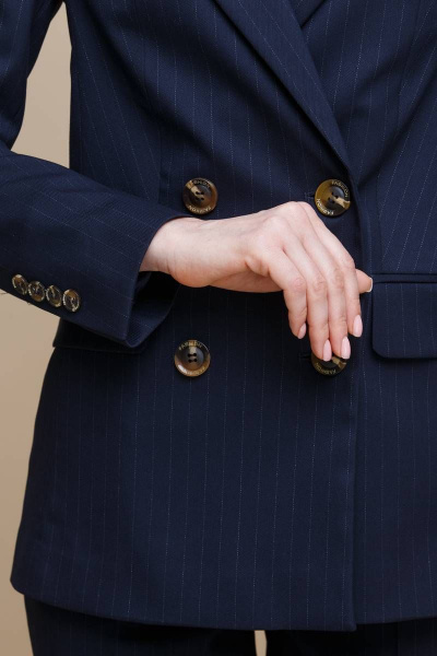 Синий классический костюм из текстиля с зауженными брюками Domna 16062 - фото 6
