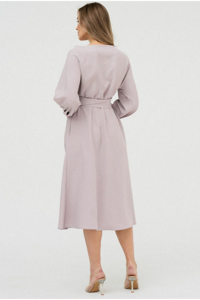 Платье нарядное прилегающего силуэта с поясом и расширенными рукавами AltaModa 1020 - фото 2