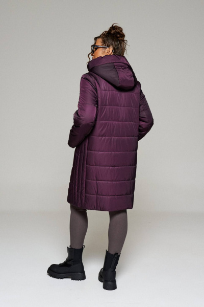 Демисезонное пальто прямого силуэта из плащёвой ткани Beautiful&Free 6238 баклажан - фото 7