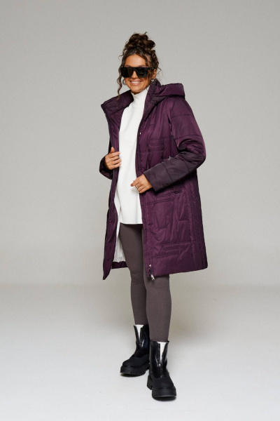 Демисезонное пальто прямого силуэта из плащёвой ткани Beautiful&Free 6238 баклажан - фото 5