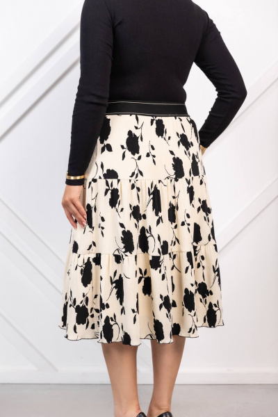 Юбка женская расширенного силуэта с воланами и притачным поясом ASV 2741 молочно-черный - фото 2