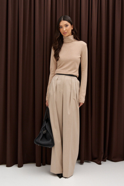 Трикотажный джемпер с стойкой и коротким рукавом ANNETE A988 - фото 2