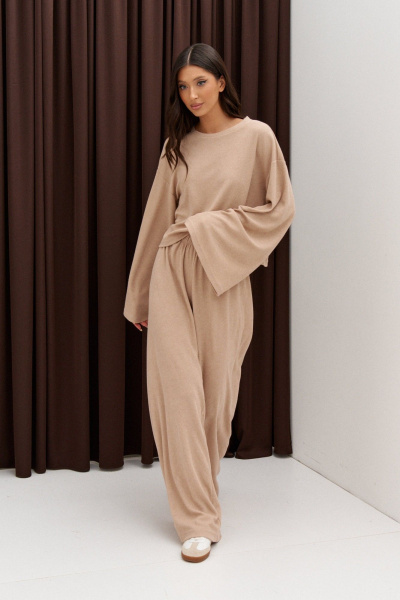 Свободный бежевый джемпер из трикотажа с широким рукавом ANNETE A990 - фото 5