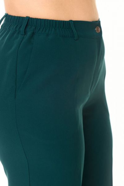 Комплект из блузона, брюк и топа с оригинальной отделкой VI ORO VR-1148 изумрудный - фото 8