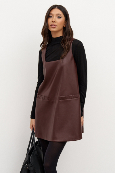 Платье из эко-кожи с квадратным вырезом и подрезом ANNETE A3589 - фото 7