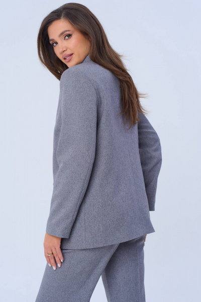 Двусоставный костюм с жакетом и брюками из текстиля Vilena 978 серый - фото 4