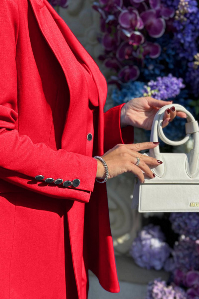 Деловой костюм 3-ка из текстиля с рельефами и карманами Temper 150 красный - фото 5