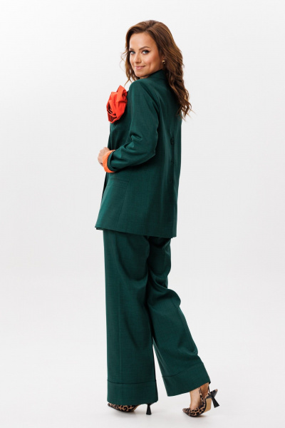 Костюм из костюмной ткани с прямым жакетом и широкими брюками Mubliz 190 изумруд - фото 15