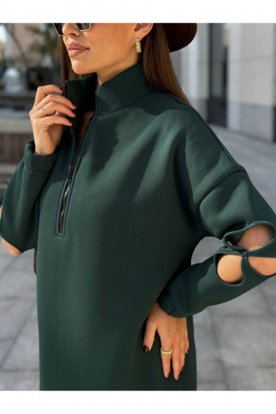 Платье прямого силуэта с коротким рукавом и кружевной вставкой Dilana VIP 2058 темно-зеленый - фото 5