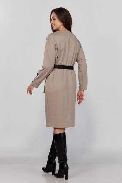 Бежевое длинное платье из трикотажа с поясом и декоративной тесьмой Verita 2332 беж - фото 4