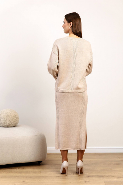 Костюм двойка юбка приталенное из трикотажа для повседневного образа Romgil РВ0093-ШЕ5 светлый опаловый - фото 2