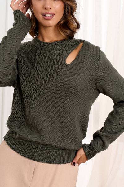 Джемпер вязаный прямой силуэт с разрезом на плече Romgil РВ0123-ХЛ5 серо-зеленый - фото 3