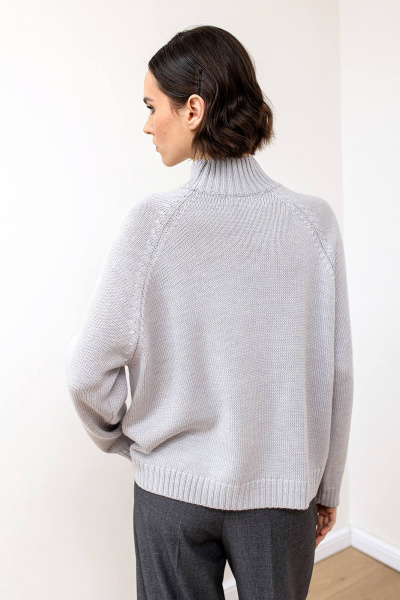 Джемпер свободного силуэта из мягкой шерстяной пряжи Romgil РВ0126-ШЕ5 светло-серый - фото 2