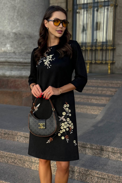 Платье из замши с вышивкой  за колено Urs 21-711-1 - фото 2