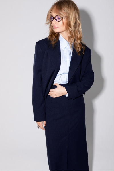 Костюм-двойка жакет и юбка с высоким разрезом из вискозы PiRS 5358 темно-синий - фото 2