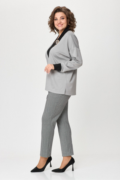Классический демисезонный костюм из трикотажа и люрекса Michel chic 1395 серый - фото 4