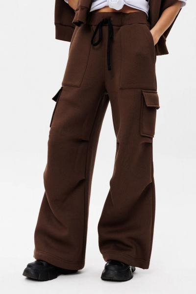 Брюки свободные коричневые из хлопка и трикотажа GO f2095/23-03.164 коричневый - фото 1