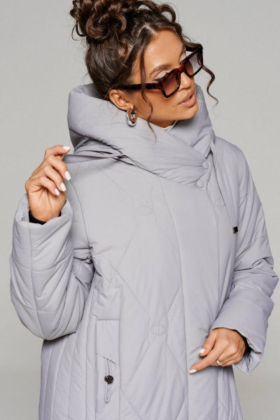 Пальто демисезонное прямого силуэта из плащевки Beautiful&Free 6233 светло-серый - фото 6