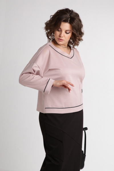 Трикотажный комплект с юбкой на резинке и V-образным вырезом Aira Style 24111 пудра-черный - фото 4