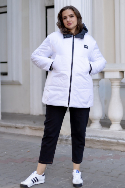 Демисезонная утепленная куртка с капюшоном Andina city 7009-24 черный/белый - фото 13