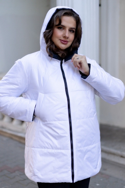 Демисезонная утепленная куртка с капюшоном Andina city 7009-24 черный/белый - фото 7