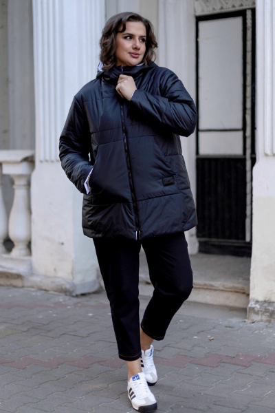 Демисезонная утепленная куртка с капюшоном Andina city 7009-24 черный/белый - фото 4