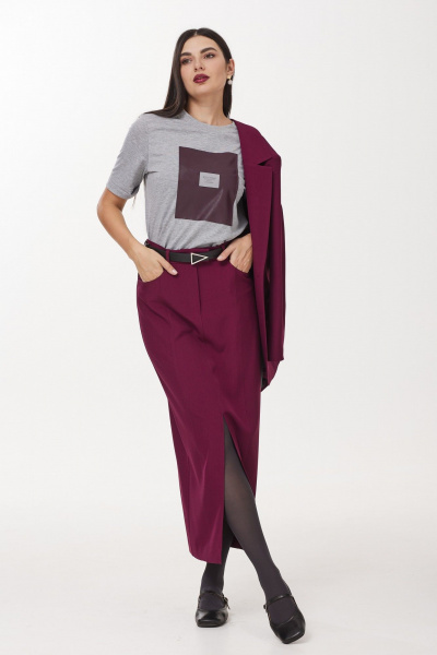 Трехпредметный костюм с юбкой, жакетом и футболкой из вискозы и хлопка Твой имидж 1975 винный - фото 3