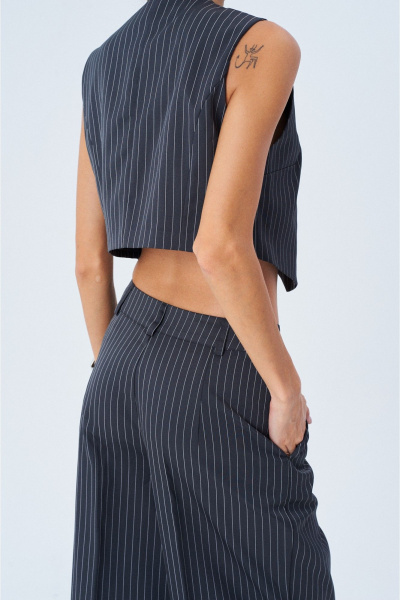 Жилет укороченный из текстиля в полоску свободного кроя SHAM SHAM 1007 графит - фото 2