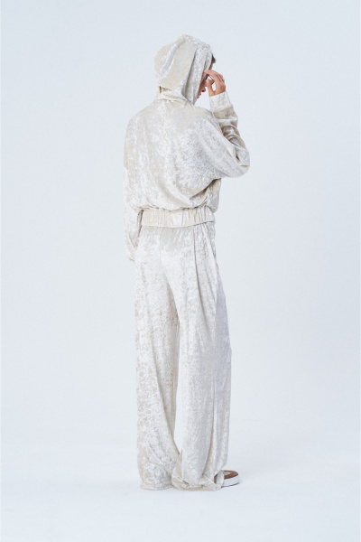 Демисезонная олимпийка из переливающегося трикотажа с капюшоном SHAM SHAM 1012 молочный - фото 3