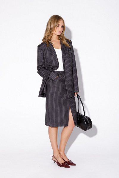 Круглогодичный костюм двойка из текстиля с юбкой-карандаш PiRS 5508 серый - фото 4