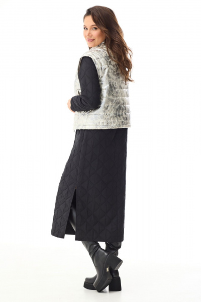 Утепленный жилет и платье прямого кроя из плащевой ткани Магия моды 2337 черный+серебро - фото 5