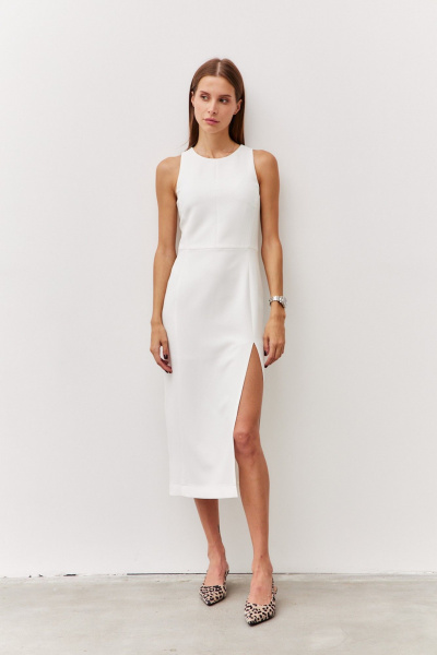 Платье миди с разрезом на запах из текстиля Luitui R1091 молочный - фото 2