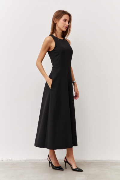 Черное платье с карманами и вырезом из текстиля Luitui R1092 черный - фото 6