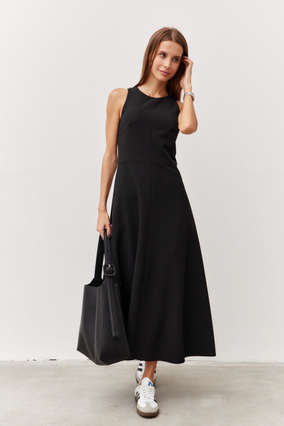 Черное платье с карманами и вырезом из текстиля Luitui R1092 черный - фото 2