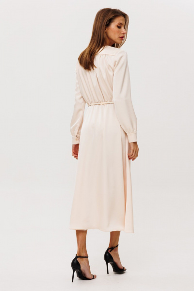 Платье на запах из атласа с драпировками и поясом THE NAME 2355 сливочный - фото 6