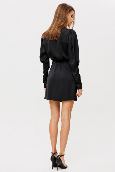 Платье на запах из атласа с драпировками и длиной 84 см THE NAME 2356 черный - фото 7