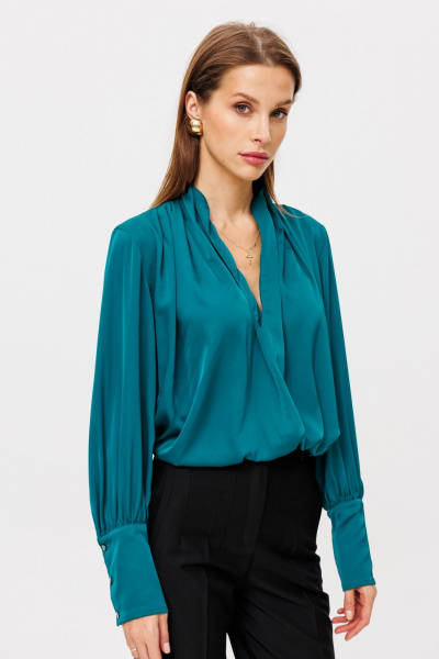 Блуза бирюзовая нарядная из шелка и текстиля THE NAME 2232-1 бирюза - фото 2