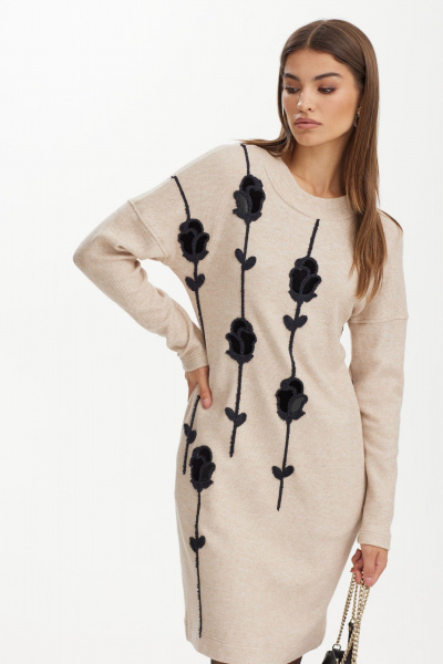 Платье из мягкого трикотажного полотна с вышивкой и карманами NiV NiV fashion 3111 - фото 6