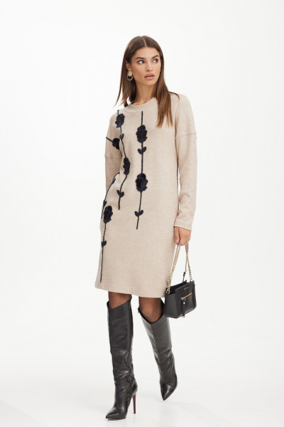 Платье из мягкого трикотажного полотна с вышивкой и карманами NiV NiV fashion 3111 - фото 3