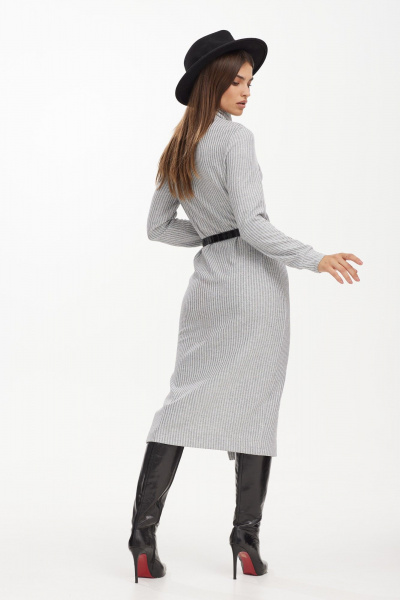 Элегантное трикотажное платье с разрезом и широким воротником NiV NiV fashion 3113/1 - фото 10