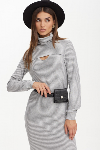 Элегантное трикотажное платье с разрезом и широким воротником NiV NiV fashion 3113/1 - фото 7