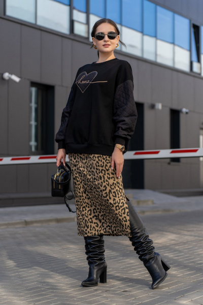 Свитшот из футерованного трикотажа с вышивкой и овальным вырезом Luna 191 чёрный - фото 7