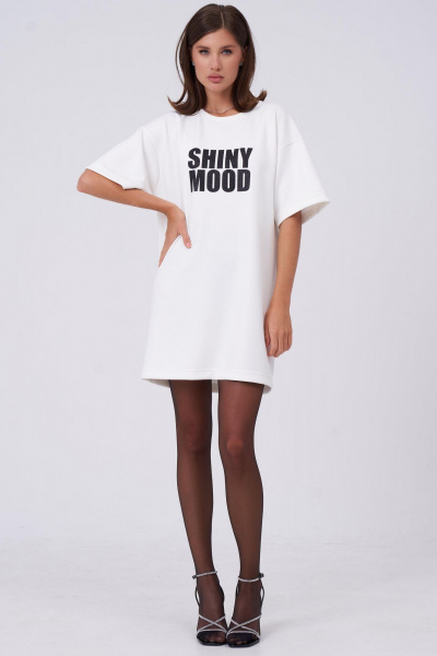 Платье-футболка из мягкого трикотажа с блестящим принтом KaVaRi 1102.1 белый - фото 1