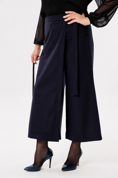 Кюлоты с запахом и широкими брючинками для деловых образов Michel chic 827/1 темно-синий - фото 2