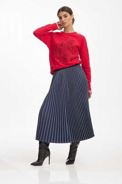 Красный свитшот свободной формы с вышивкой для повседневных образов NiV NiV fashion 3122/1 - фото 5